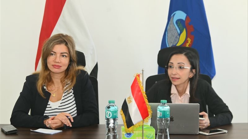 محافظ البحيرة تستقبل