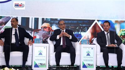 محافظ الفيوم يشارك بجلسات المؤتمر الوطني 