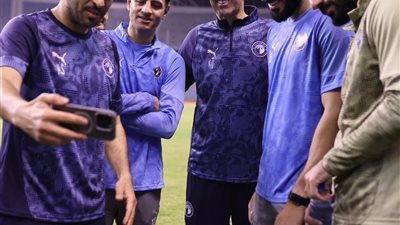 سفيرة مصر بزامبيا تدعم لاعبي بيراميدز قبل مواجهة باور ديناموز