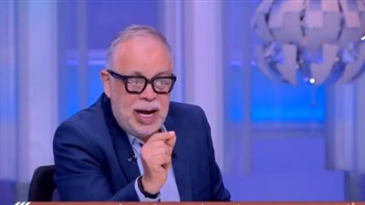 أشرف زكي : عبلة كامل كلمتني فور استقالتي وقالت لي 