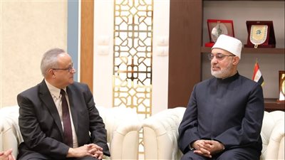 مفتي الجمهورية يستقبل مدير مكتبة الإسكندرية لبحث تعزيز التعاون المشترك