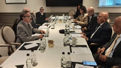  وزير الصناعة يعقد اجتماعات مع رؤساء 7 شركات بريطانية و اتحاد الجمعيات الوطنية