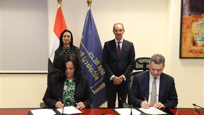 وزير الاتصالات: توفير التدريب لذوي الاضطرابات العصبية بتخصصات تكنولوجية