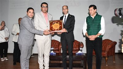 في مستهل زيارة الأقصر.. وزير الرياضة يشهد ملتقى القوى الشبابية بالمحافظة 