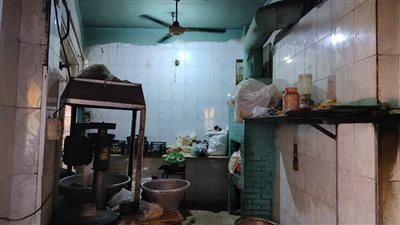 محافظ أسيوط إعدام 700 كيلو جرام من الأغذية غير الصالحة للاستهلاك الآدمي