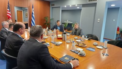 هيئة قناة السويس تبحث تعزيز التعاون العربي-اليوناني في مشروعات التشييد 