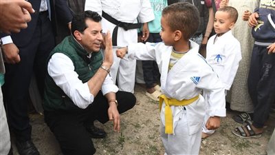 وزير الشباب والرياضة يعلن انطلاق تطوير مركز شباب الاتحاد بالأقصر