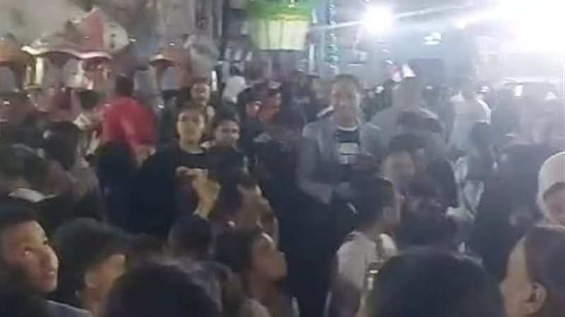 جانب من الحفلات 