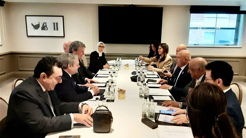 وزير النقل خلال اللقاء