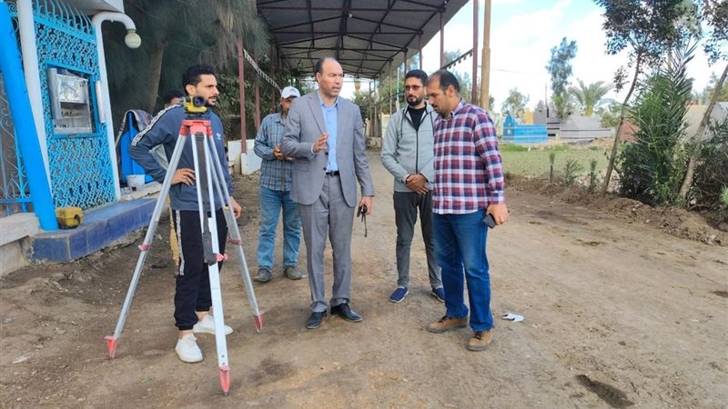 رصف طريق المقابر