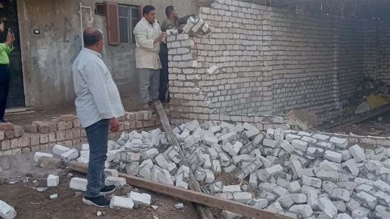 جانب من الإزالة 