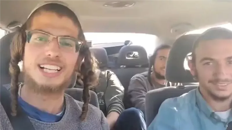 مستوطنون يتسللون