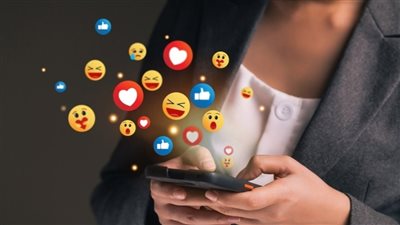 	تأثير السوشيال ميديا على صحتك النفسية أخطر مما تتوقعين