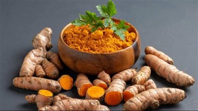 وصفات طبيعية لإزالة شعر الوجه وتقليل ظهوره ..جربي الكركم 	