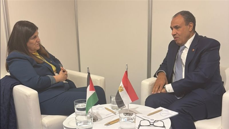 وزير الخارجية ونظيرته