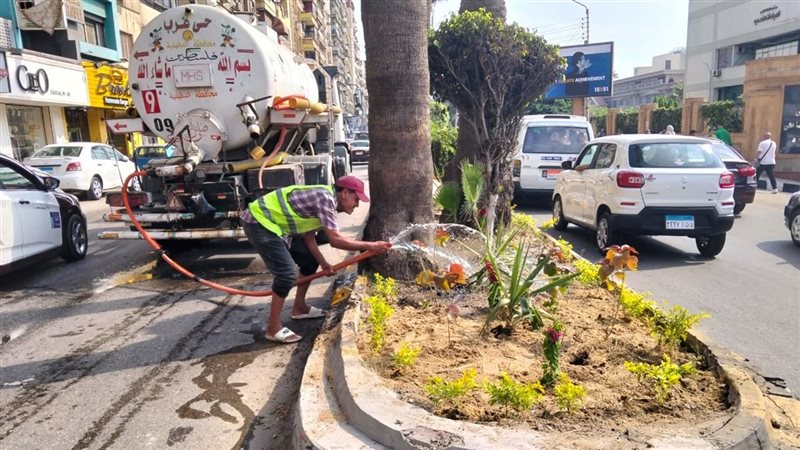 جانب من اعمال النظافة