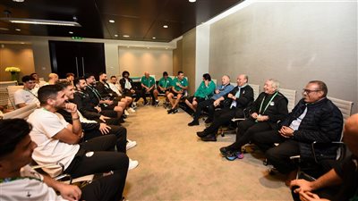 أبو ريدة يحفز لاعبي المنتخب الوطني المشارك في كأس العرب قبل انطلاق البطولة