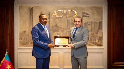 الكاميرون تحصل علي قطعتى أرض بالعاصمة لإنشاء المقر الجديد لها.. تفاصيل