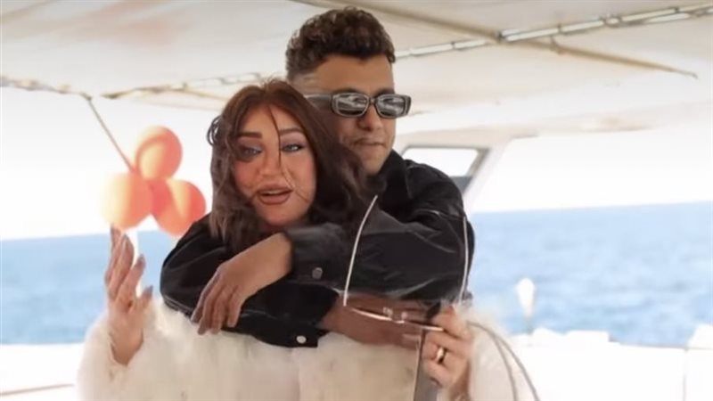 عصام صاصا وزوجته