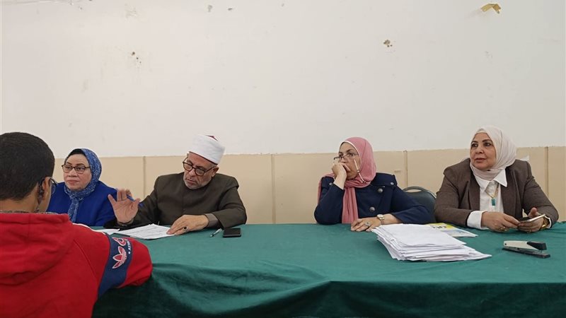 جانب من اعمال اللجنة