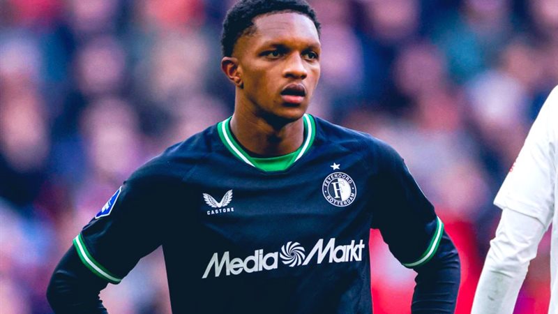 جيفايرو ريد