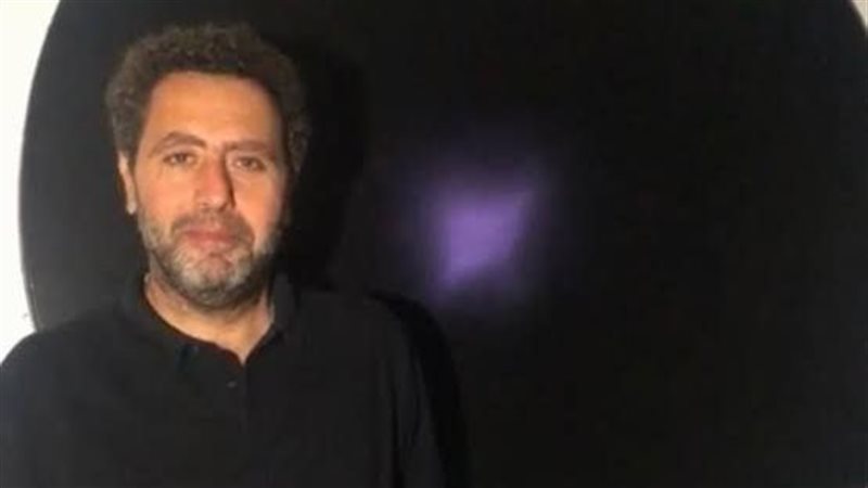 بتكليف الفنان آرمن