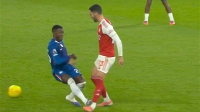 تشيلسي وأرسنال يتعادلان 1-1 في قمة الجولة 13 من البريميرليج