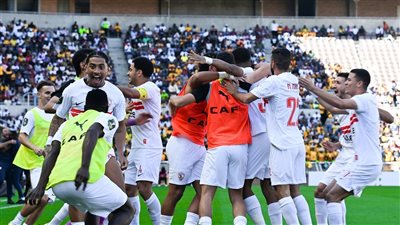 في طريقها إلى القاهرة .. بعثة الزمالك تغادر مطار جوهانسبيرج