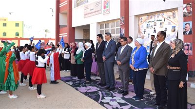 انطلاق المرحلة الثانية من مبادرة سفراء السويس بمدرسة حسين مؤنس الرسمية