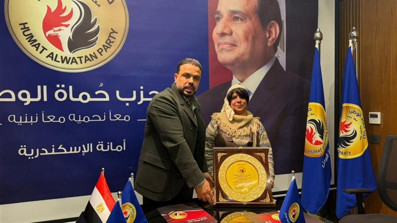 الأخصائية و امين