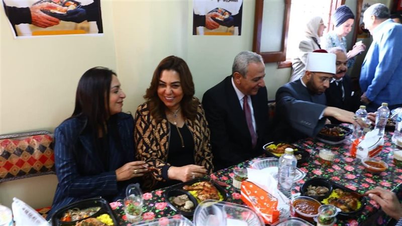 جانب من الزيارة 