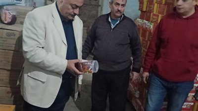 وكيل تموين دمياط يقود حملة مكبرة لضبط كميات كبيرة لـ«جيلى أطفال» مجهول المصدر