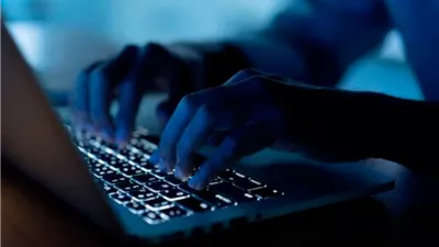 كيف يحمي القانون ضحايا الابتزاز الإلكتروني؟.. محامي يوضح العقوبات