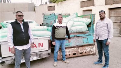 محافظة الجيزة تضبط 9 أطنان دقيق مدعم ومستودعين بالبدرشين