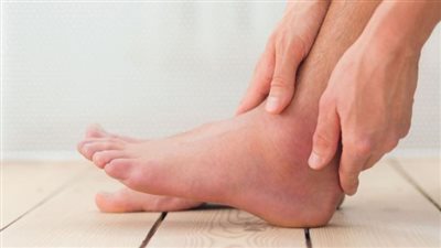 تورم الكاحلين: يكشف الخبراء عن 6 أسباب خفية يجب معرفتها