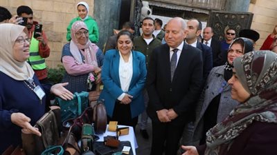 محافظ القاهرة يفتتح معرض الأسر المنتجة بالتعاون مع مديرية التضامن الاجتماعي