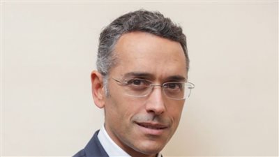 بنك مصر يعلن تعيين عمرو دمرداش رئيسًا لقطاع ائتمان الشركات والقروض المشتركة