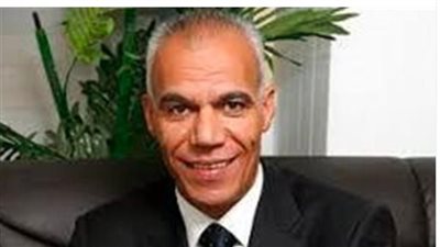 نقيب الإعلاميين ينعي وفاة المخرج الكبير علي سيد الأهل عن 63 عامًا