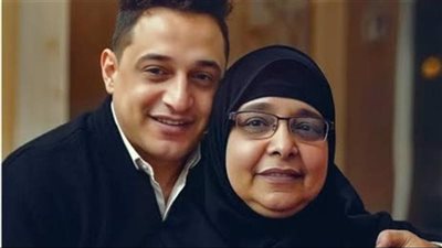 الروح ردت فيها تاني .. رضا البحراوي يطمئن الجمهور على الحالة الصحية لوالدته 