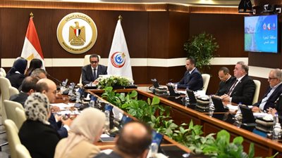 وزير الصحة يتابع مع محافظ البحيرة إنجاز المشروعات الصحية