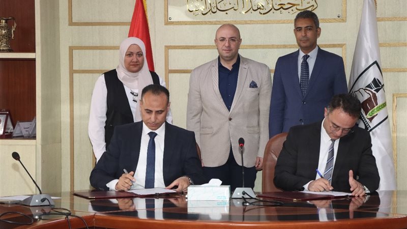 من مراسم توقيع البروتوكول