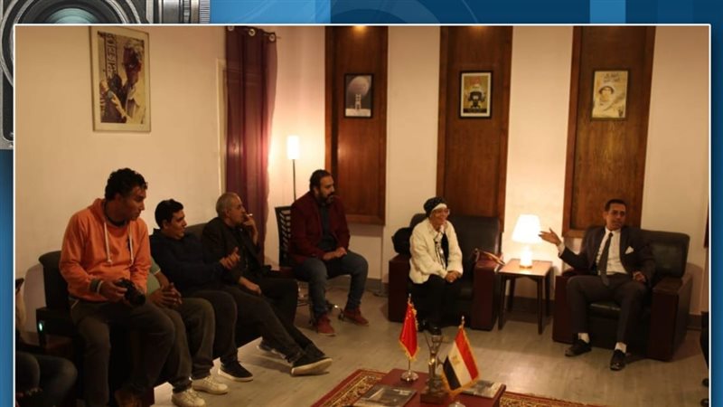 وفد صيني في زيارة