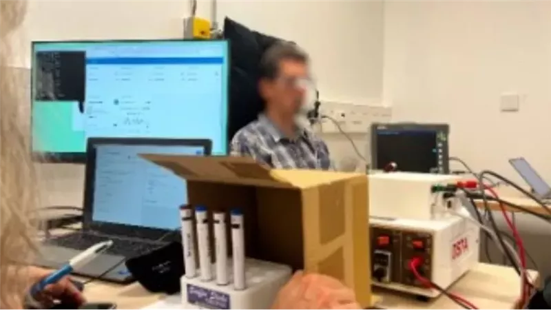 أنف صناعي يعتمد على