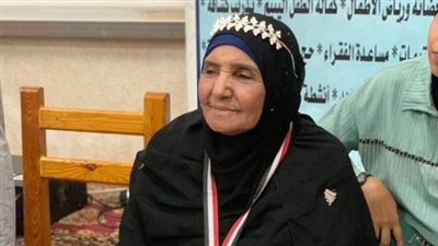 عمرها 80 عاما وحفظت القرآن كاملا.. الحاجة فاطمة عطيتو تروي قصتها الملهمة