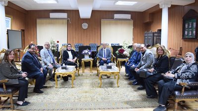 تعاون مشترك بين نقابة الأطباء وجامعة بني سويف ونادي 