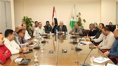 سكرتير عام محافظة الجيزة يعقد اجتماعًا موسعًا لمتابعة أعمال النظافة بشارع فيصل