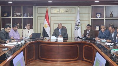 بني سويف تتابع تنفيذ الخطة الاستثمارية لضمان تحسين البنية التحتية والخدمات