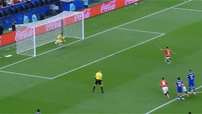 فيديو.. كواليس مثيرة في منتخب مصر قبل تنفيذ ركلة الجزاء ضد الكويت