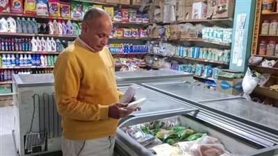 تموين القليوبية تضبط مخزن دقيق غير مرخص وتحيل ٨٢ مخالفة للنيابة