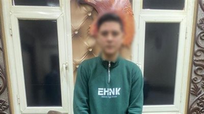 ضبط شخص بحوزته كروت انتخابية قبل توزيعها على الناخبين بمحيط لجنة بدمنهور